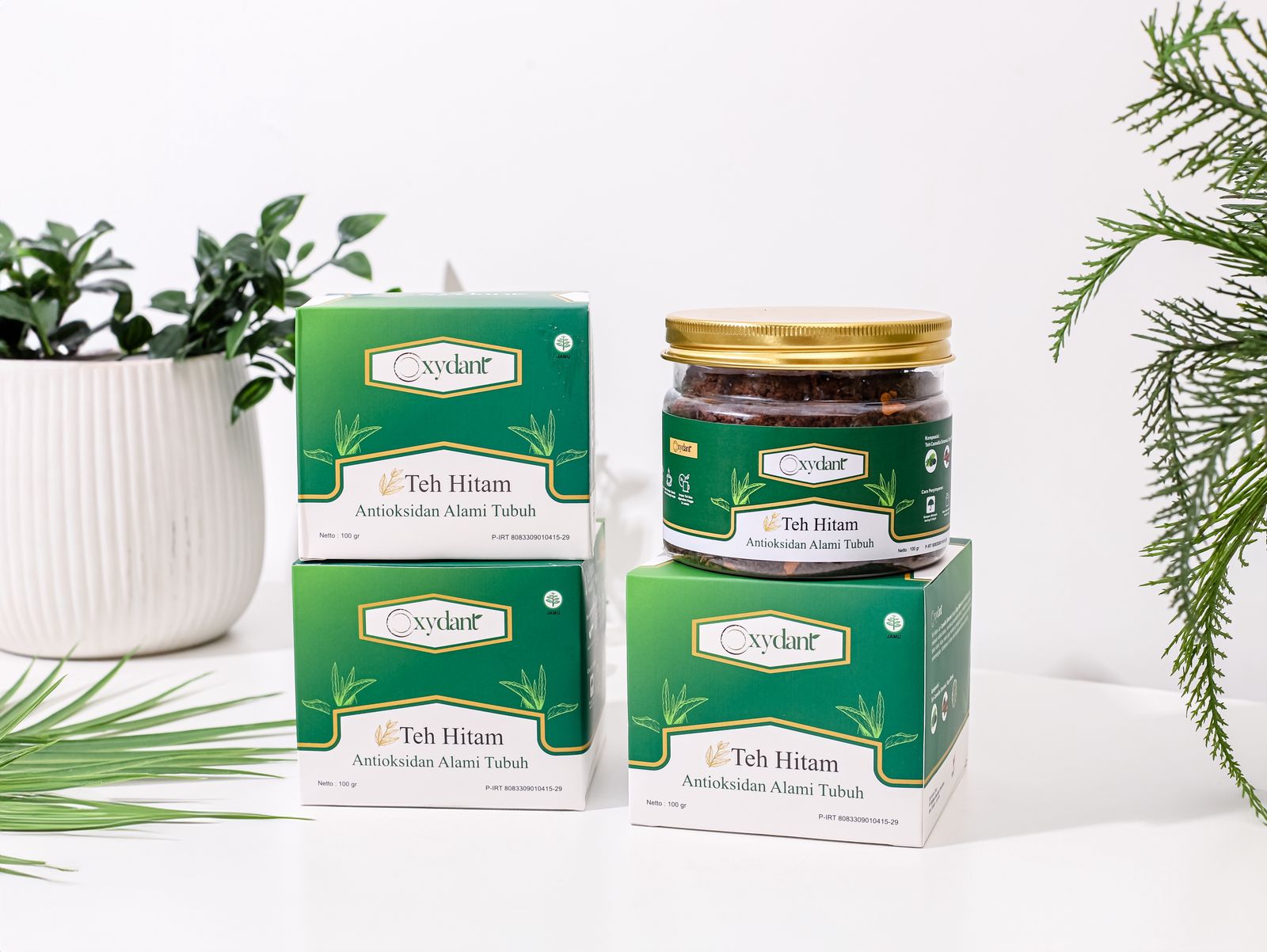 Kemasan Teh Oxydant dengan Latar Putih